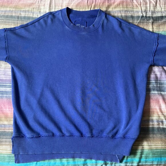 Oversized Crewneck Sweater - Picture 3 of 4